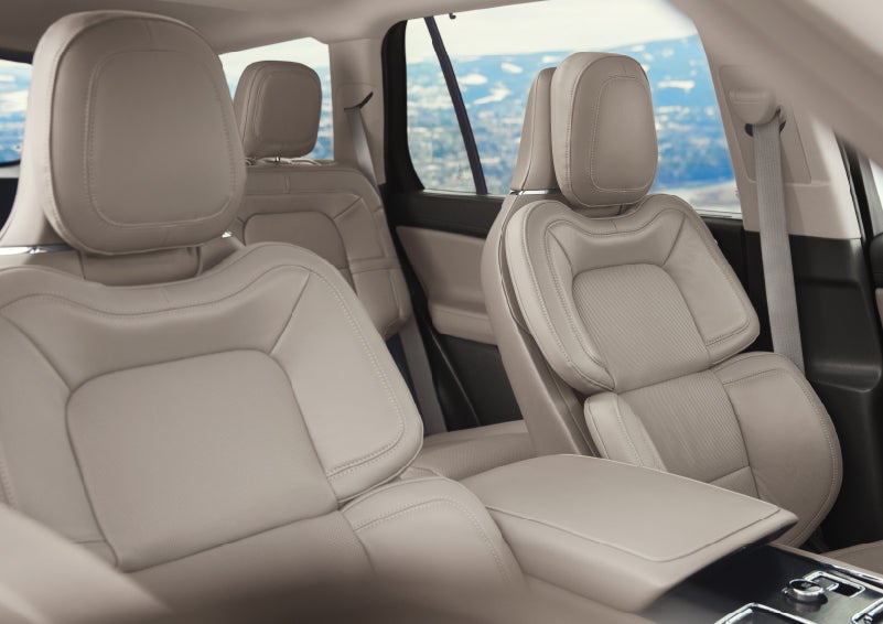 The interior of a 2024 Lincoln Aviator® SUV in the Sandstone interior color | Lincoln Demo 5 in Derwood MD