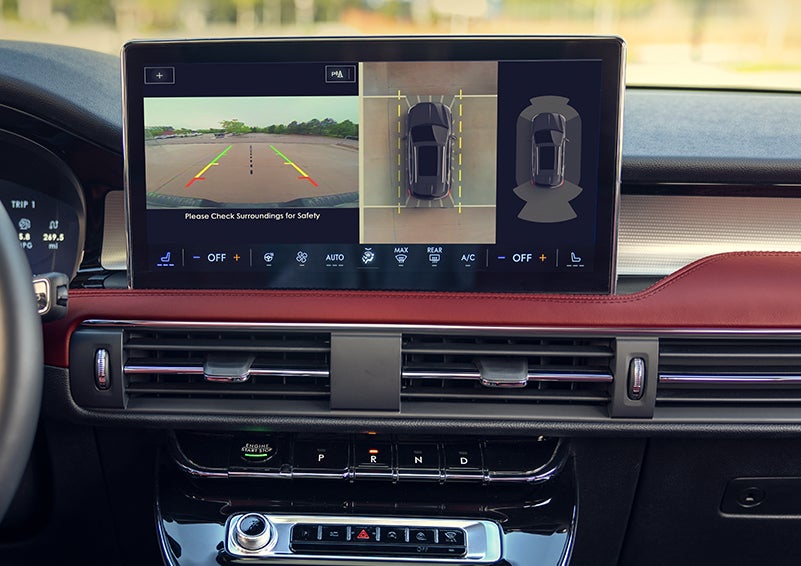 The large center touchscreen of a 2024 Lincoln Corsair® SUV is shown. | Lincoln Demo 5 in Derwood MD