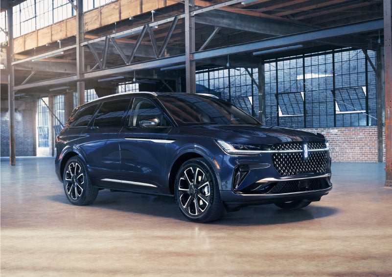 A 2024 Lincoln Nautilus® SUV is parked in an industrial space. | Lincoln Demo 5 in Derwood MD
