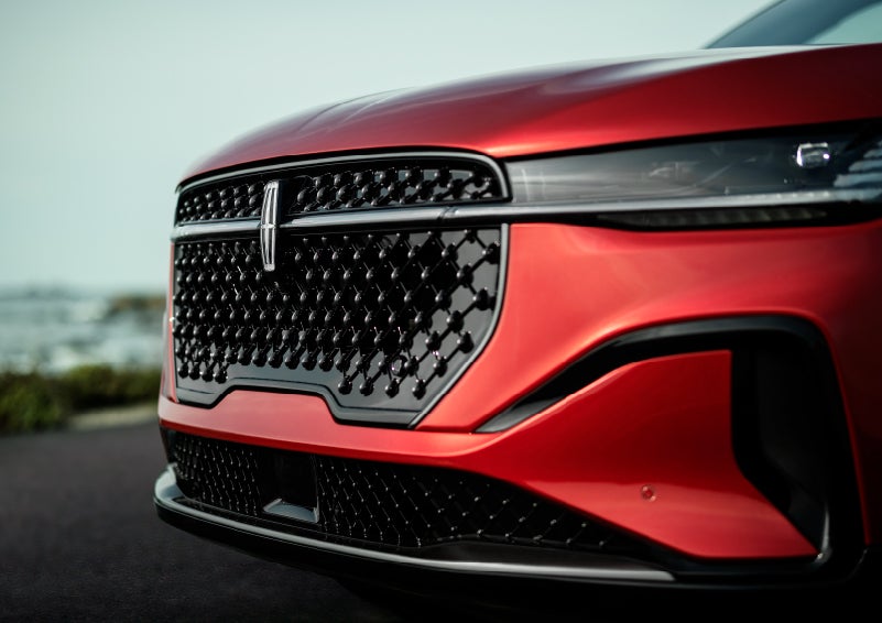 The sleek grille of a 2024 Lincoln Nautilus® SUV with the available Jet Appearance Package makes a bold statement. | Lincoln Demo 5 in Derwood MD