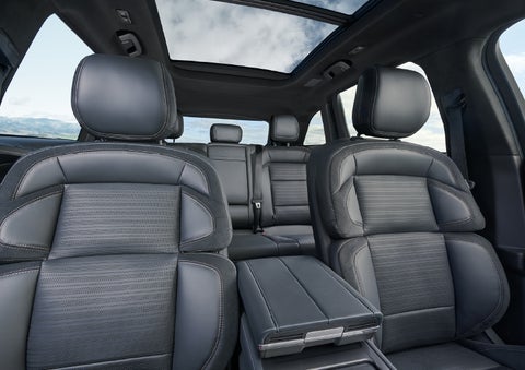 The spacious second row and available panoramic Vista Roof® is shown. | Lincoln Demo 5 in Derwood MD